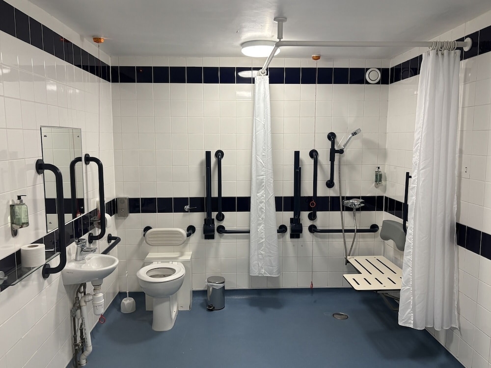 장애인 지원 욕실