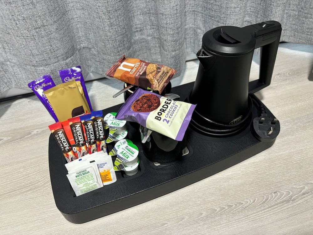 객실 내 식사 공간