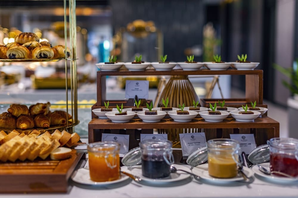 뷔페 아침 식사