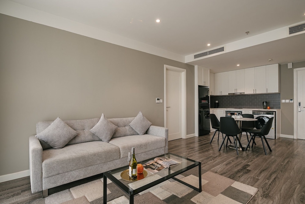 객실 내 식사 공간