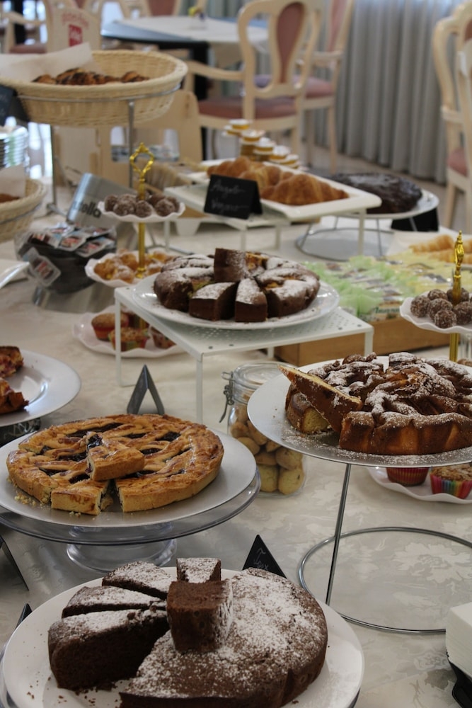 뷔페 아침 식사