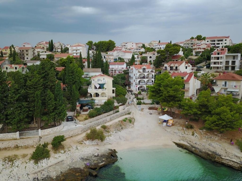 숙박 시설 정면