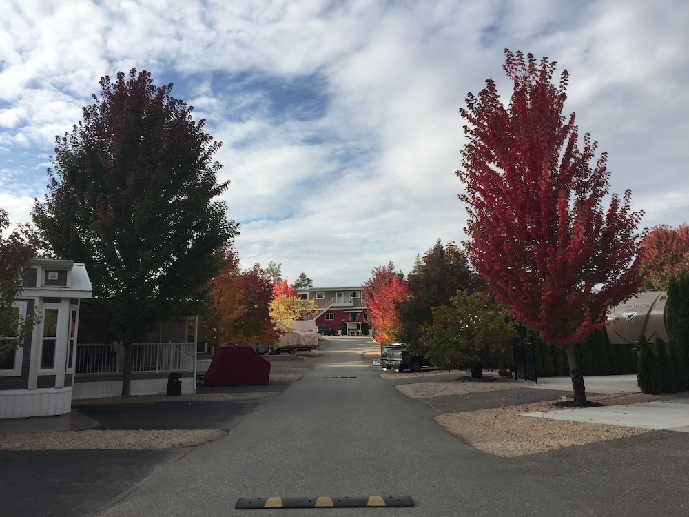 숙박 시설 정면