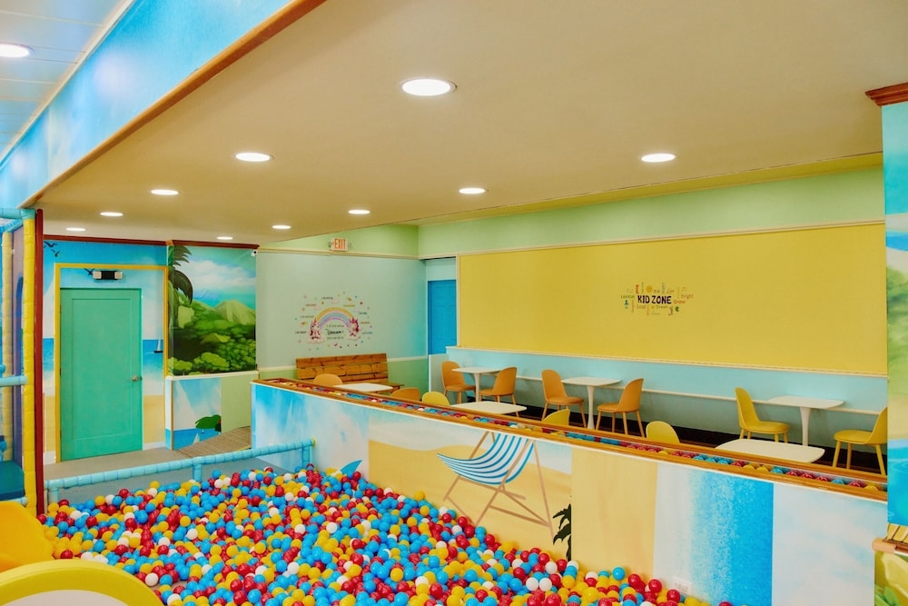 어린이 놀이 공간 - 실내