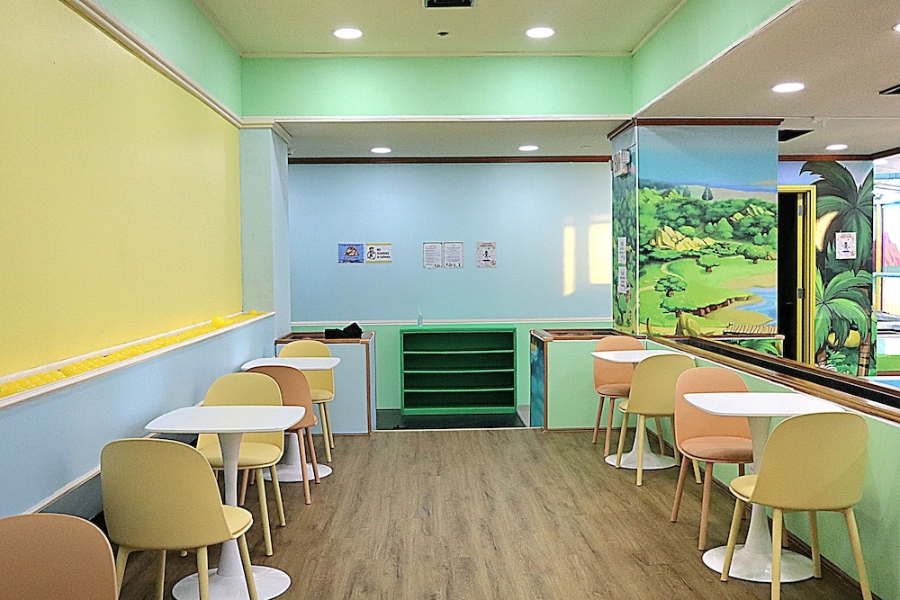 어린이 놀이 공간 - 실내