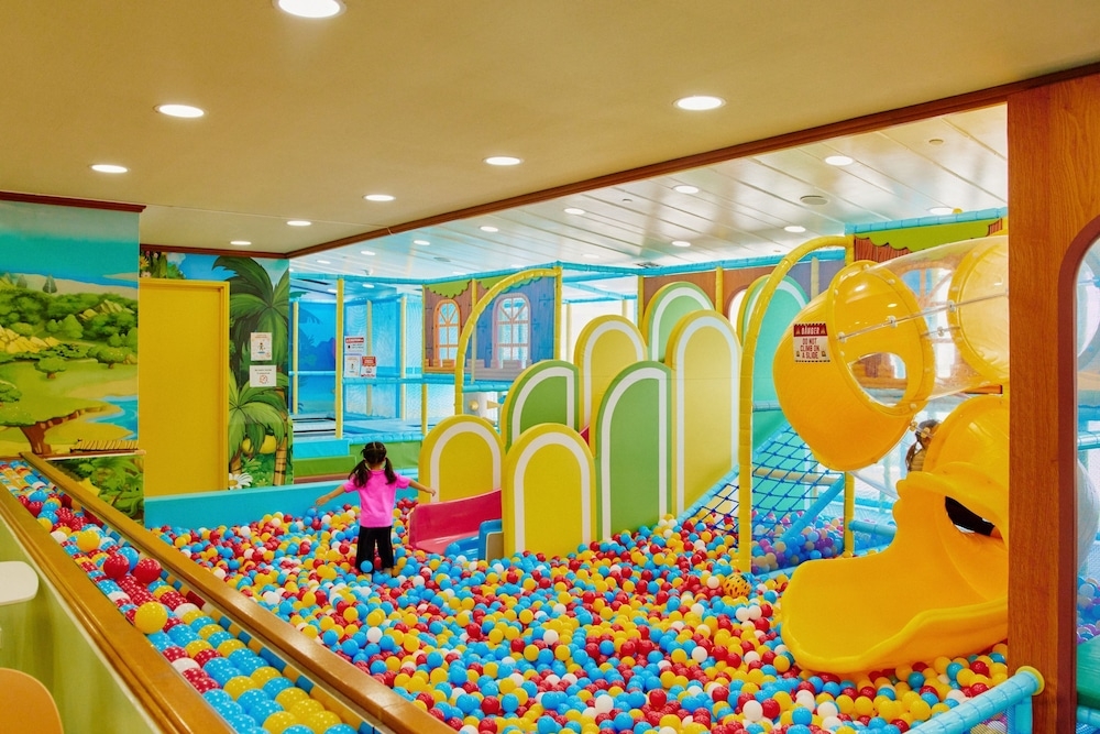 어린이 놀이 공간 - 실내