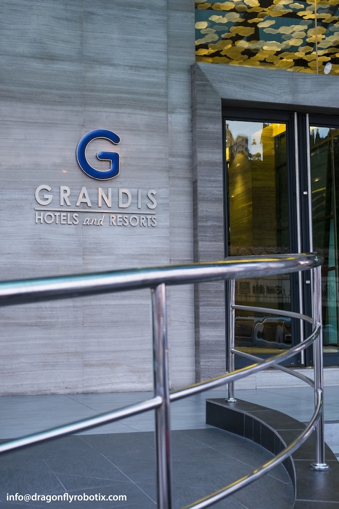 숙박 시설 입구