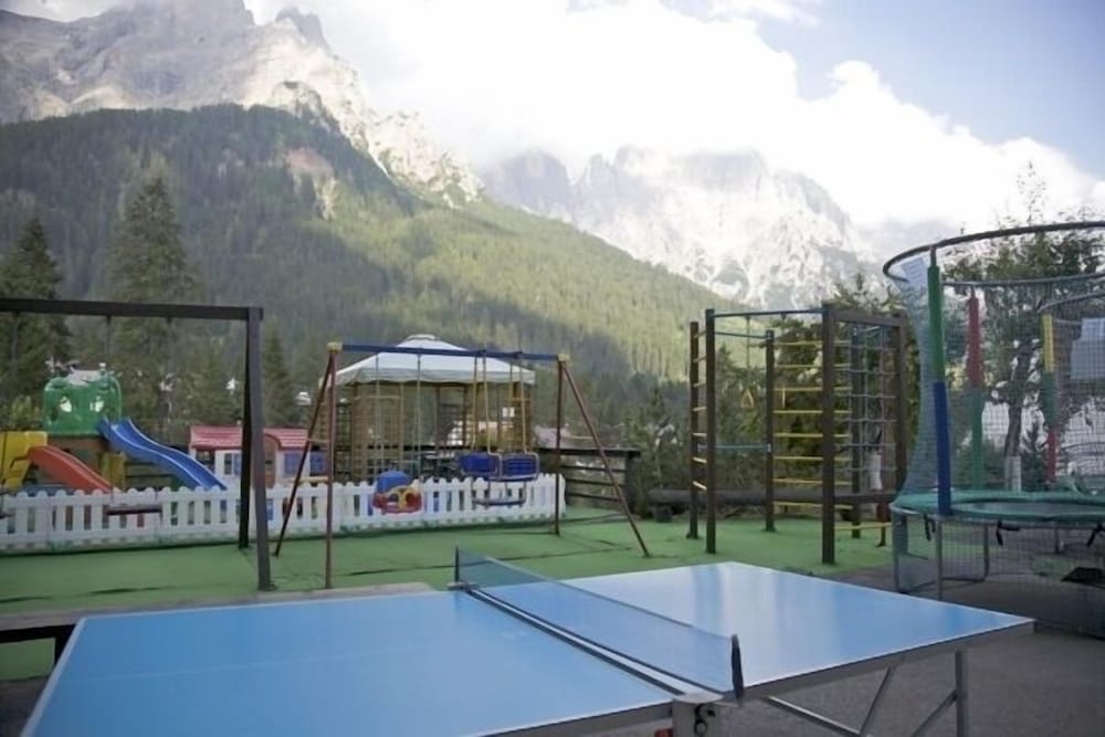 어린이 놀이 공간 - 야외