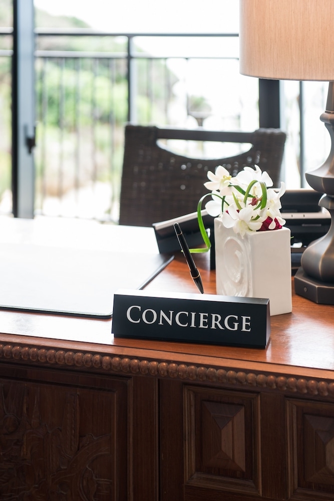 콘시어지 데스크