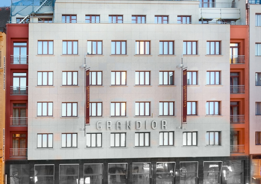 숙박 시설 정면