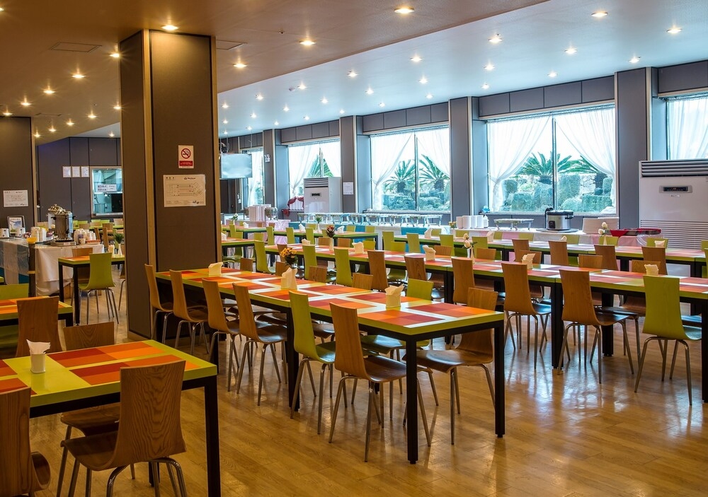 뷔페 아침 식사