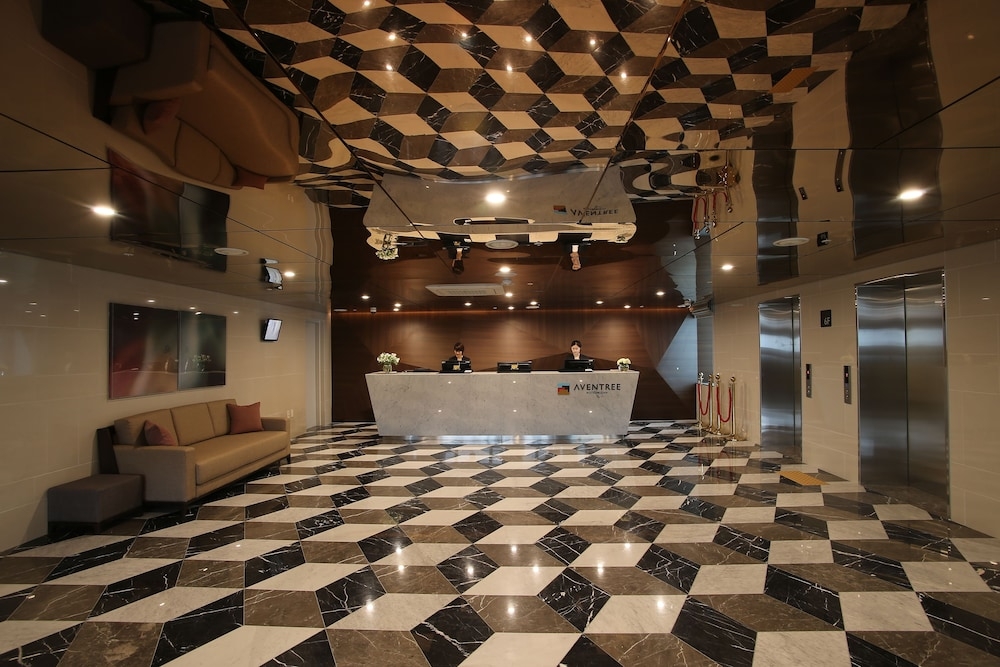 숙박 시설 입구