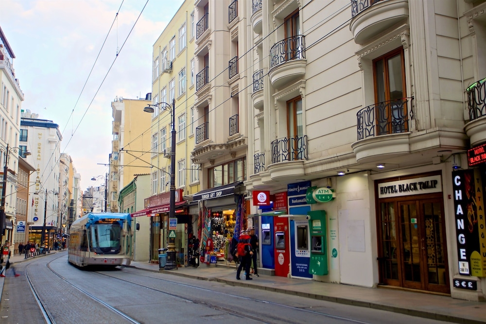 숙박 시설 정면