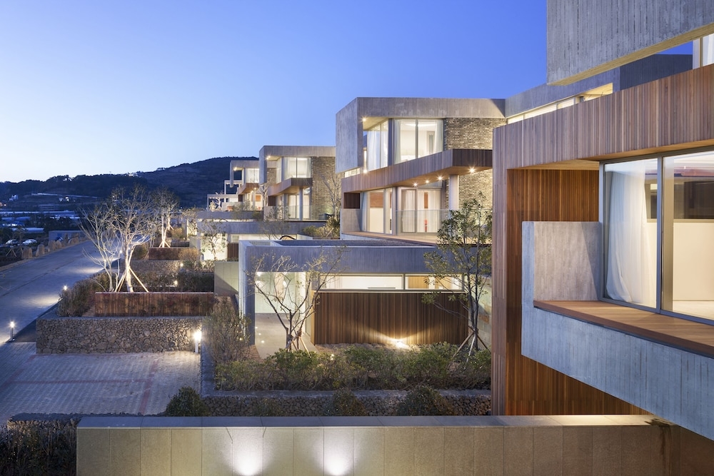 숙박 시설 구내