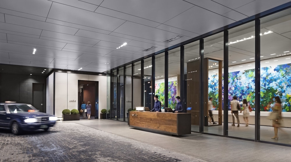 숙박 시설 입구