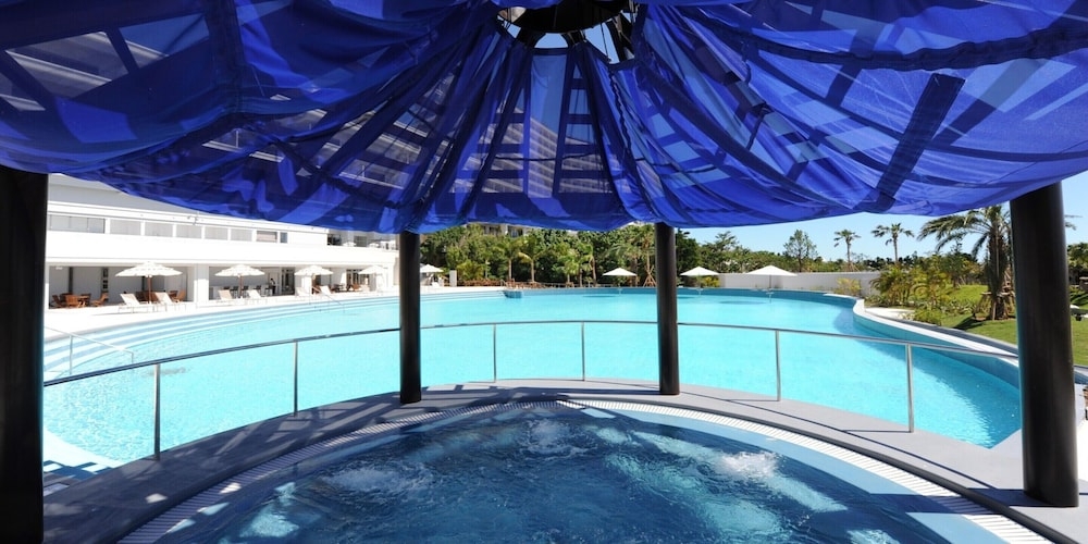 실내/야외 수영장