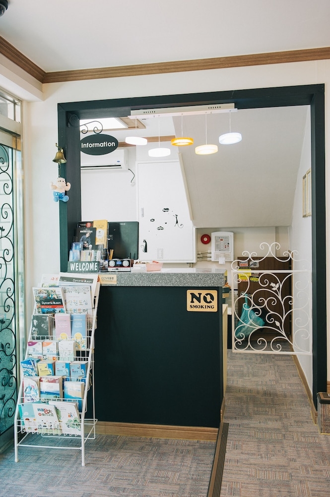 체크인/체크아웃 키오스크