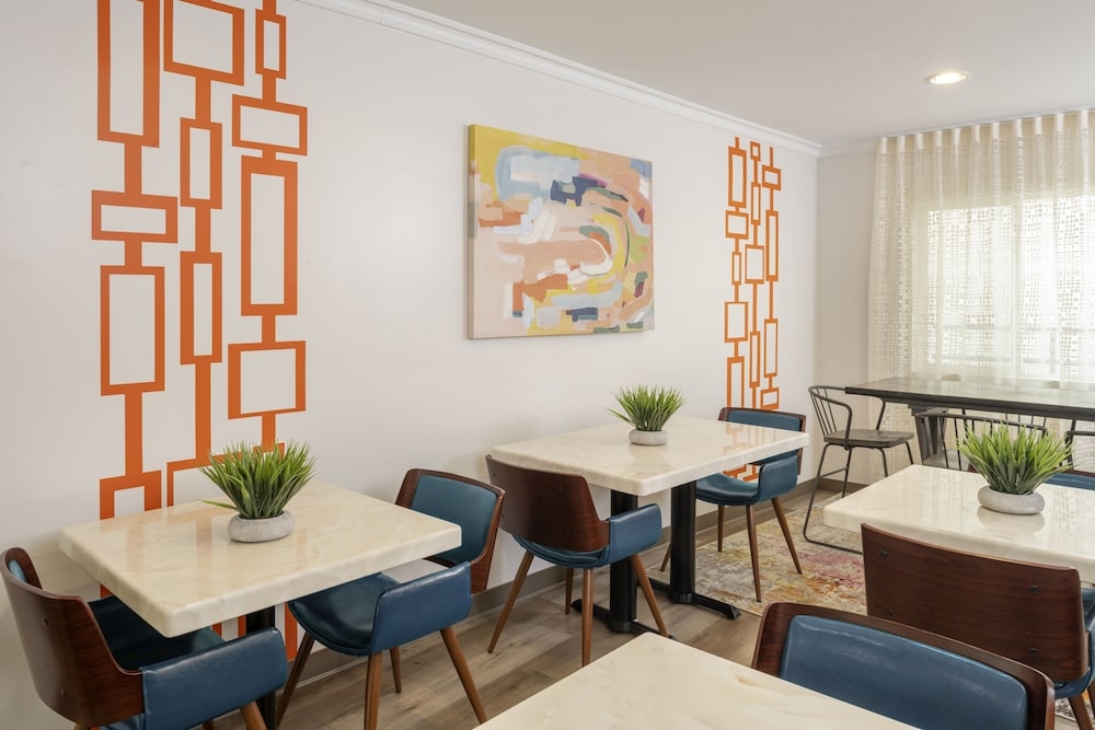 로비 좌석 공간