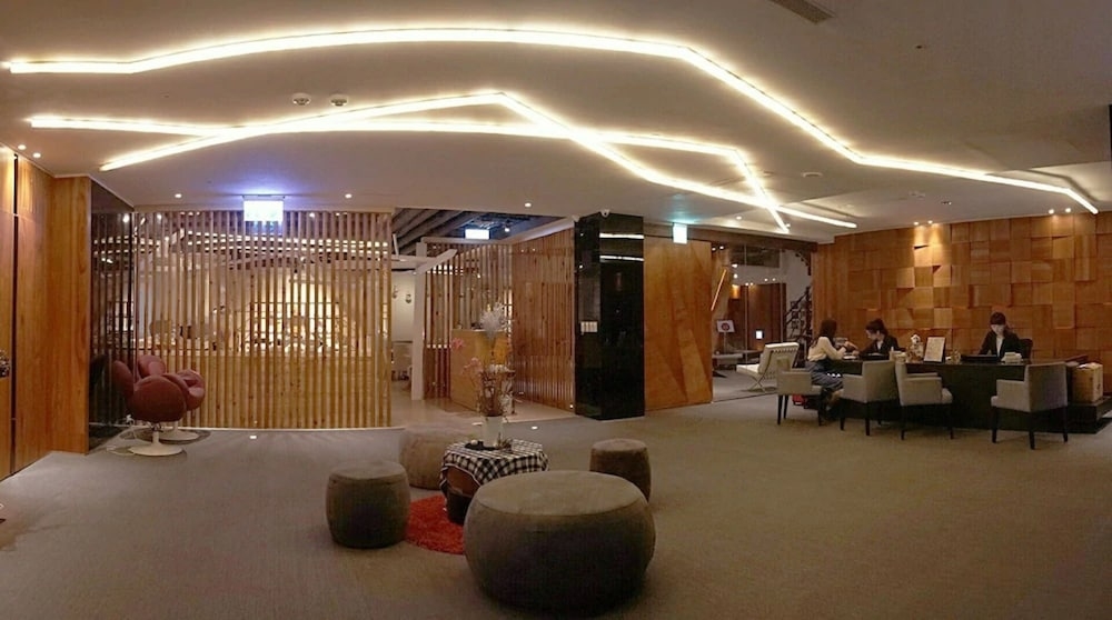 로비 좌석 공간