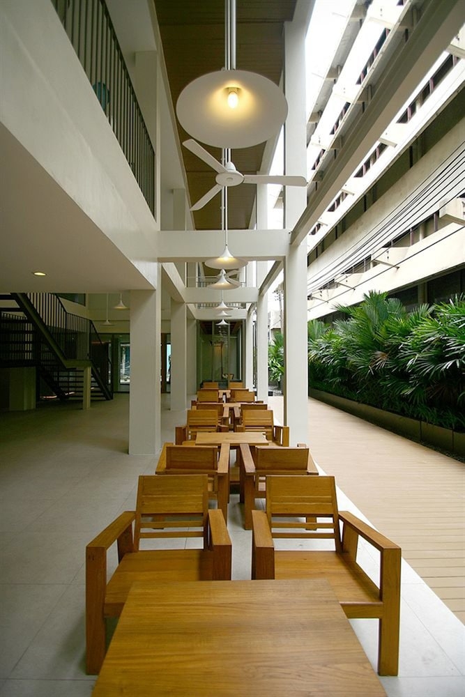 로비 좌석 공간