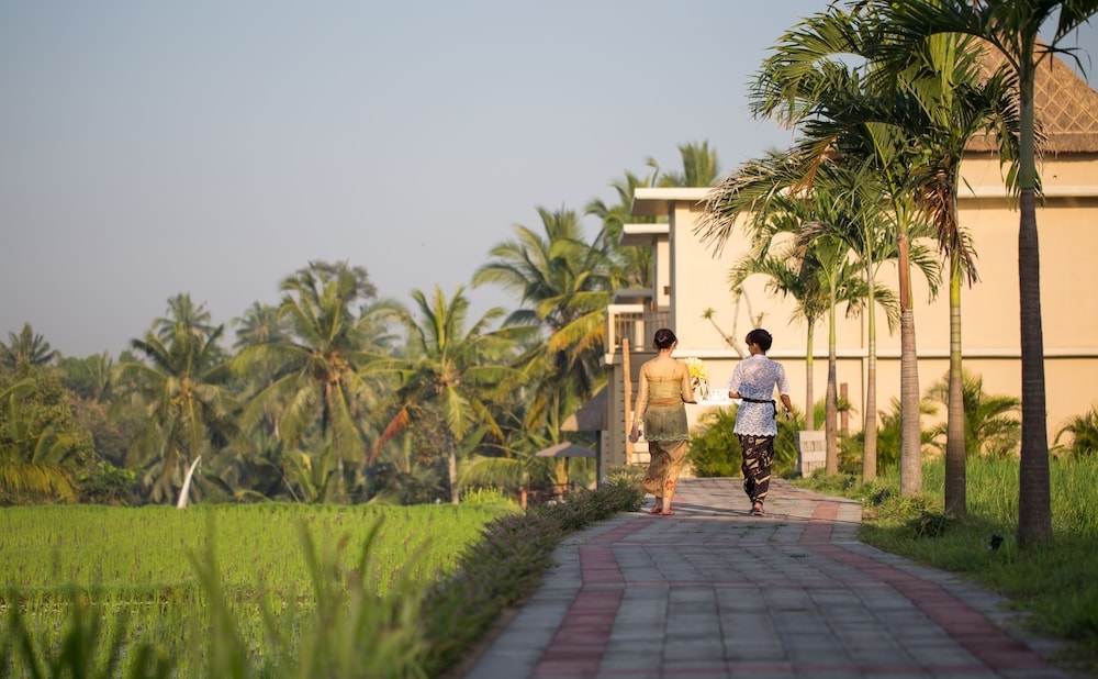 숙박 시설 구내