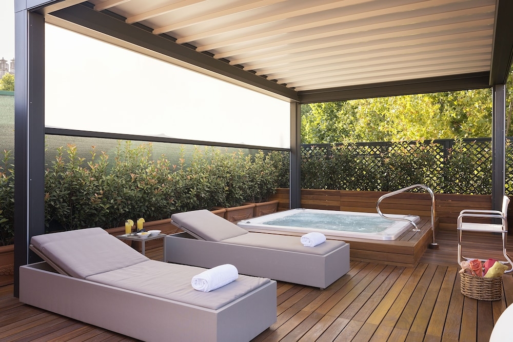 숙박 시설 내 편의 시설/서비스