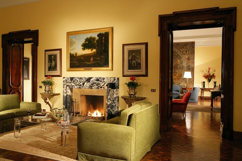 로비 좌석 공간