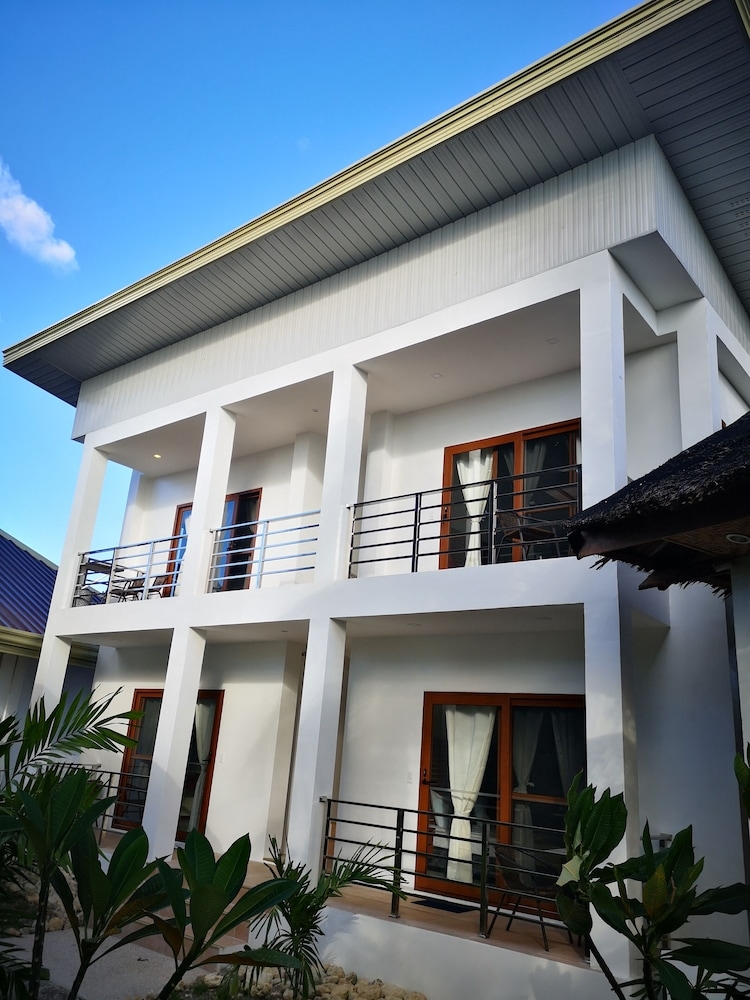 숙박 시설 정면