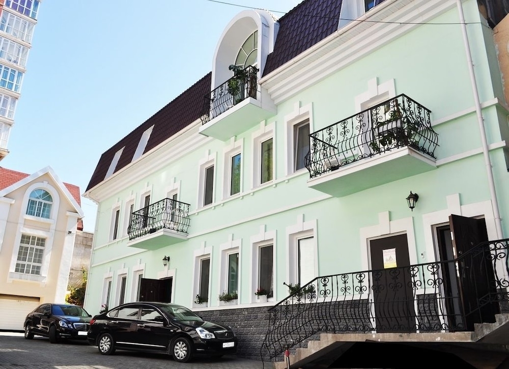 숙박 시설 정면