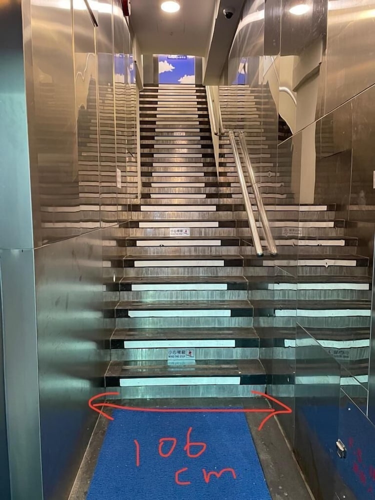 숙박 시설 입구