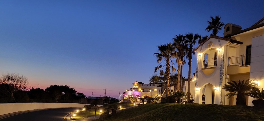 숙박 시설 정면