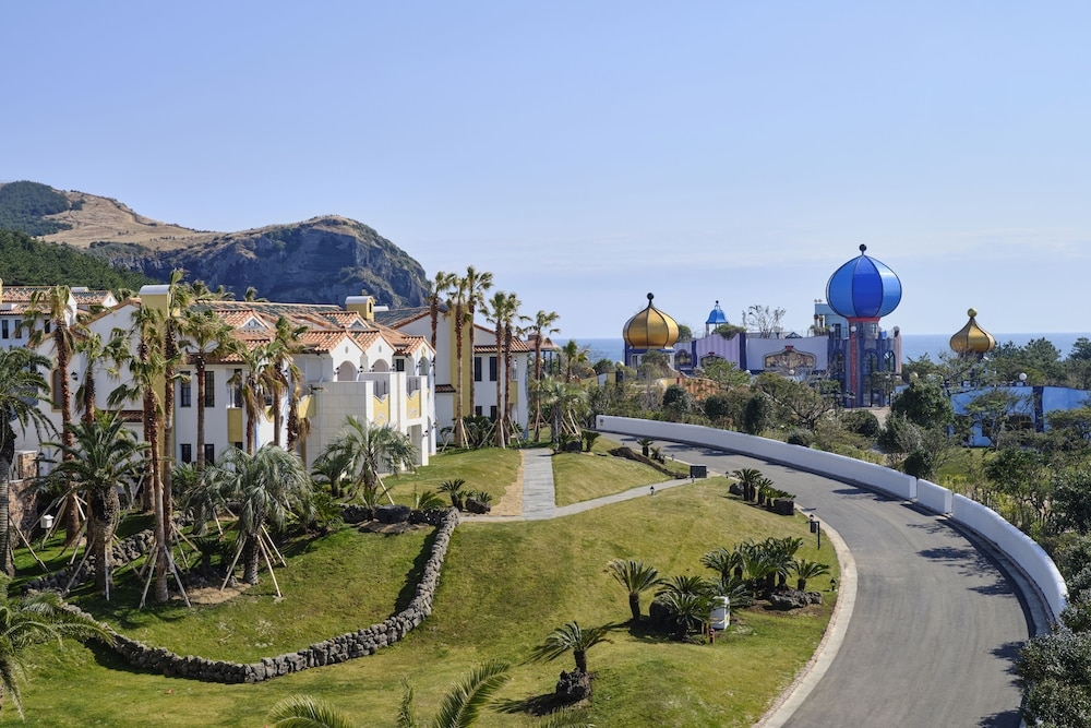 숙박 시설 정면