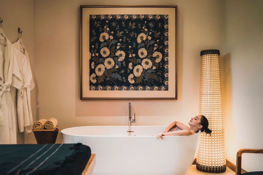 실내 스파 욕조