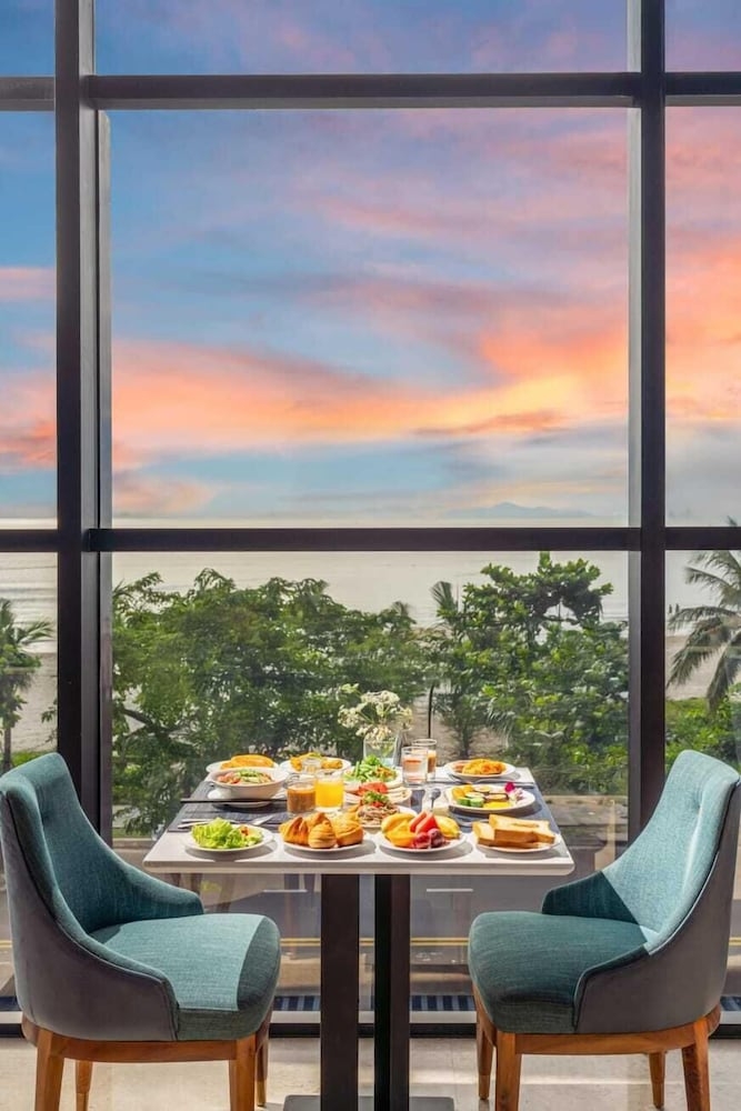 뷔페 아침 식사