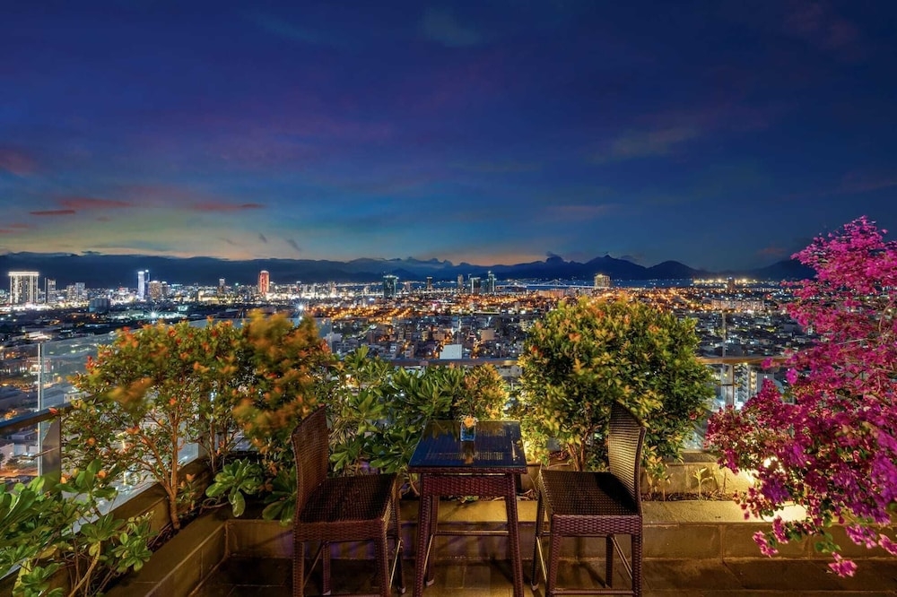 숙박 시설에서 보는 시내 전망