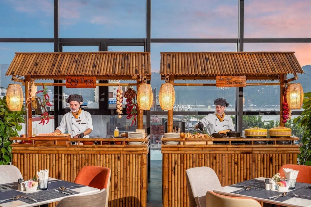 뷔페 아침 식사