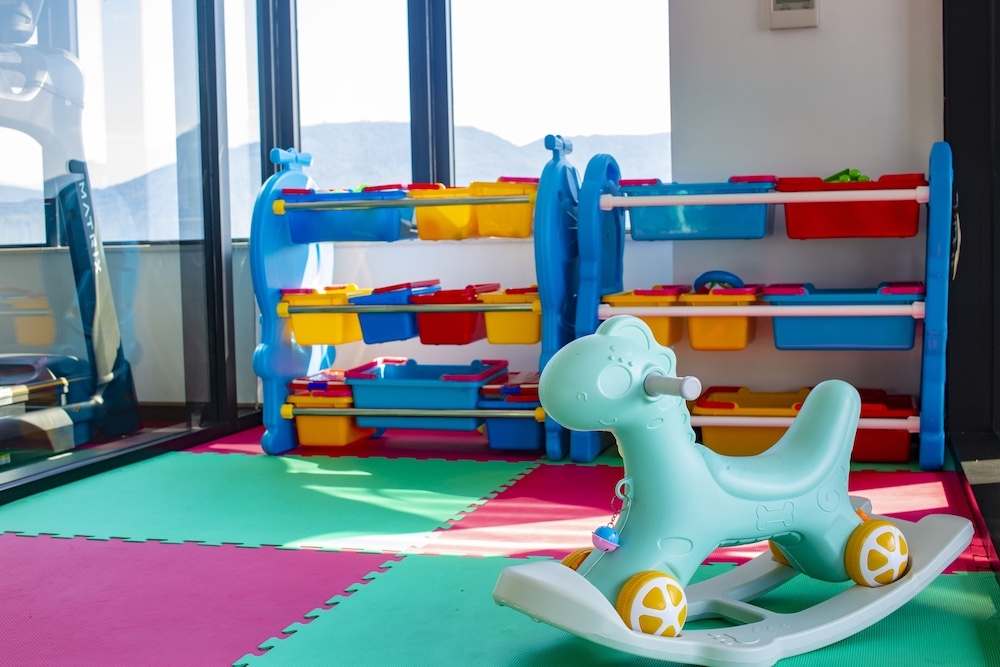 어린이 놀이 공간 - 실내