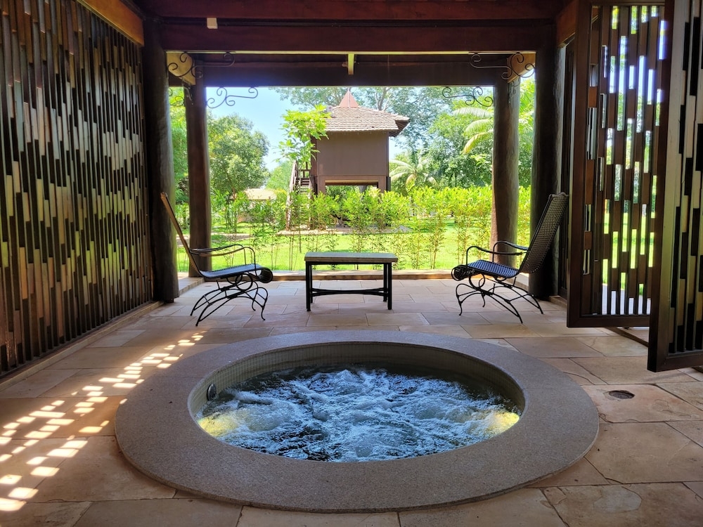 전용 스파 욕조