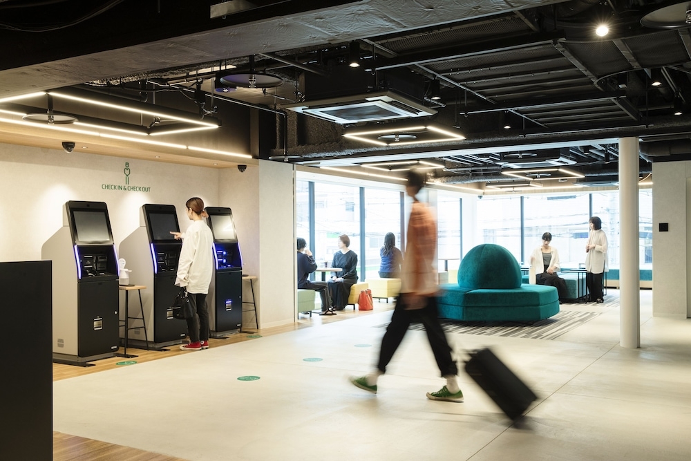 체크인/체크아웃 키오스크