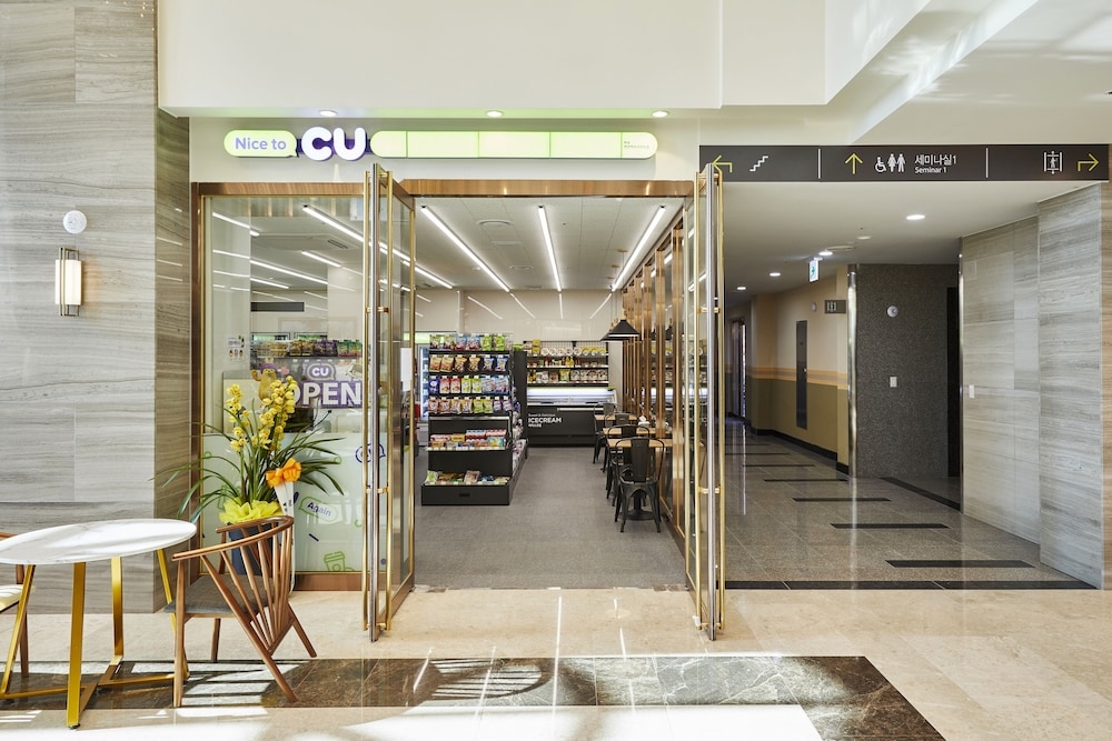 숙박 시설 내 편의 시설/서비스