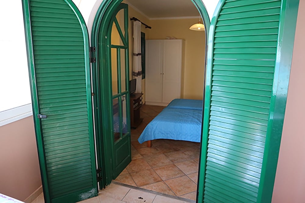 숙박 시설 구내