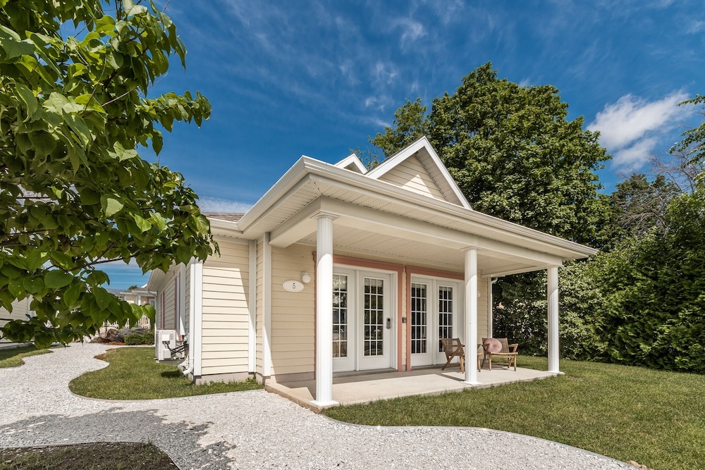 숙박 시설 정면