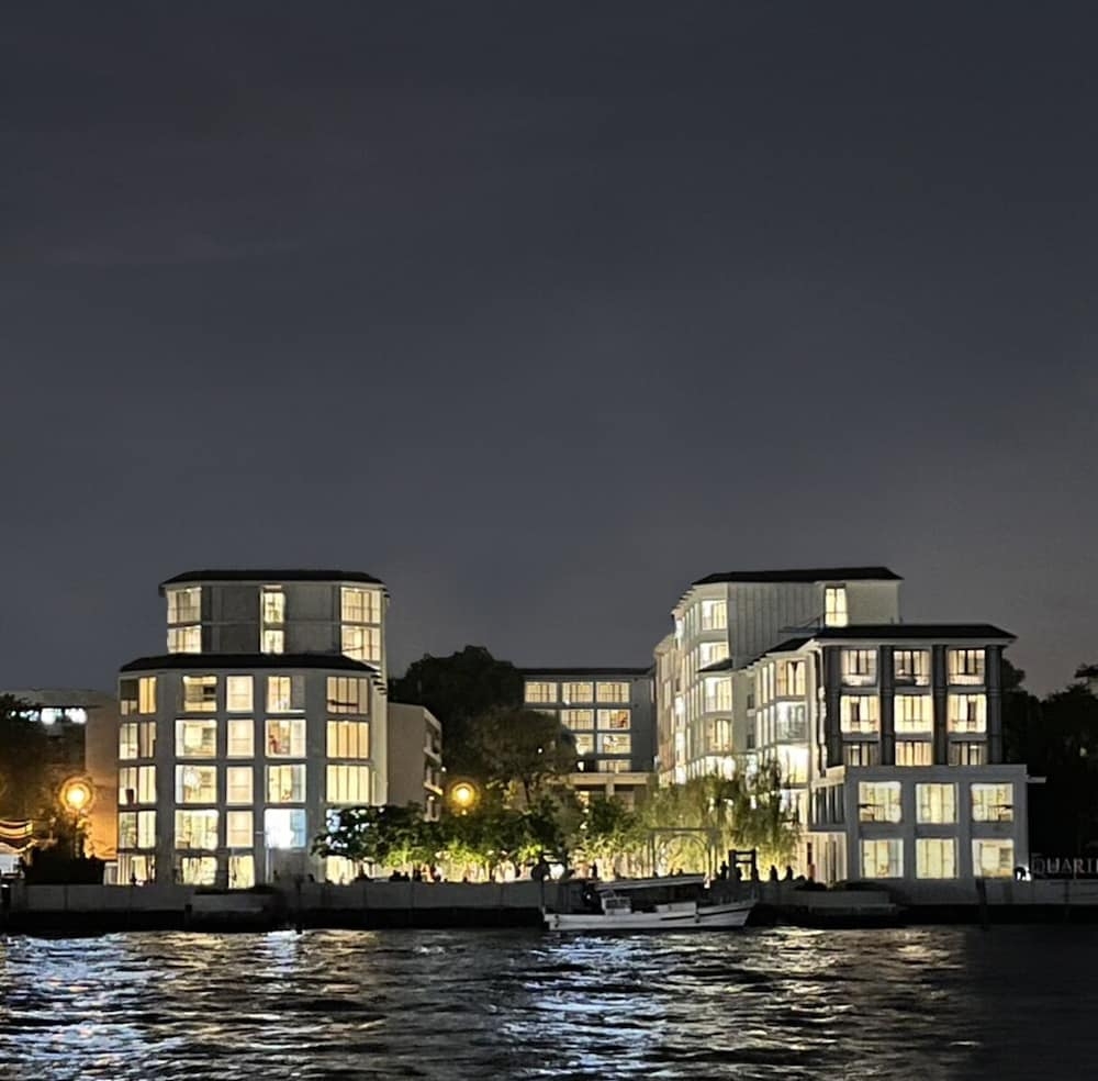 숙박 시설 정면