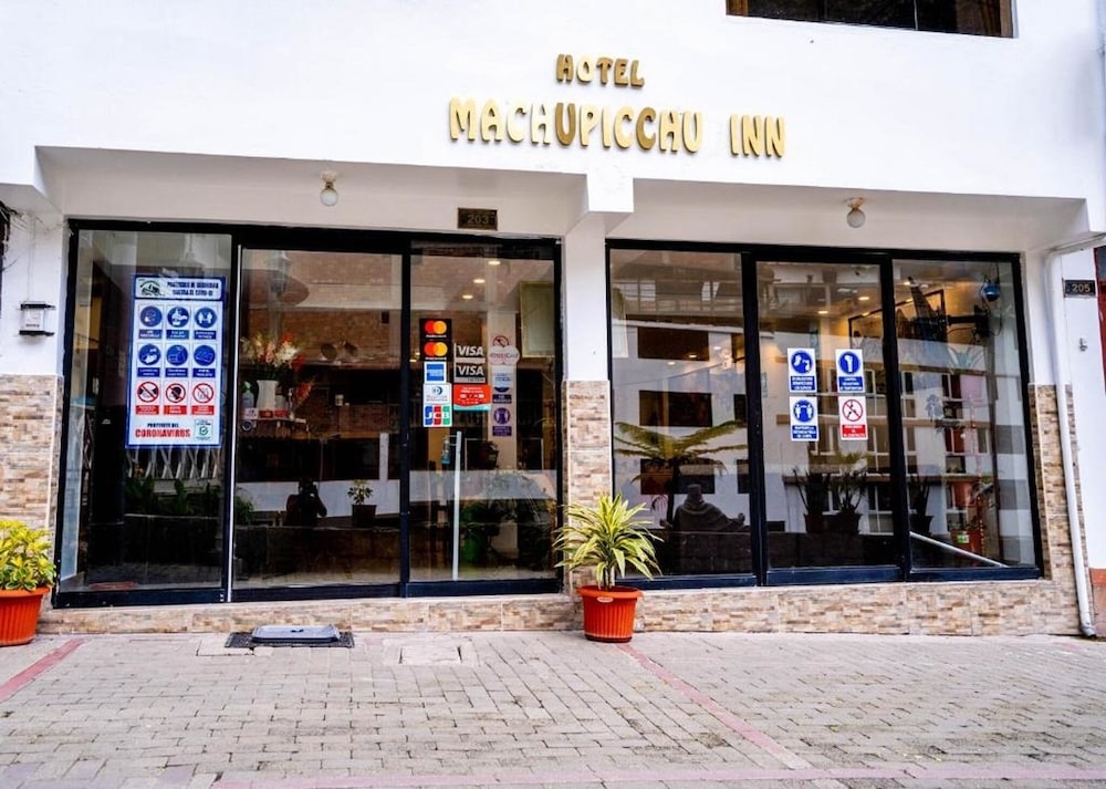 숙박 시설 정면