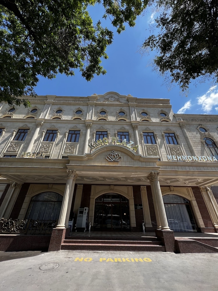 숙박 시설 입구