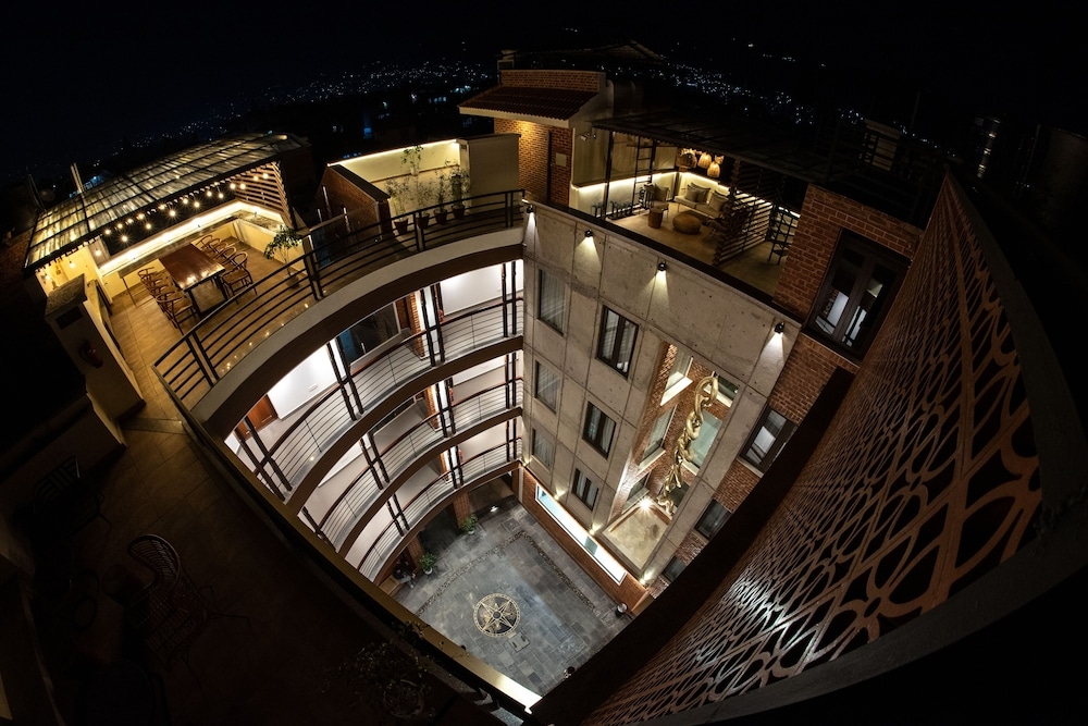 숙박 시설 정면