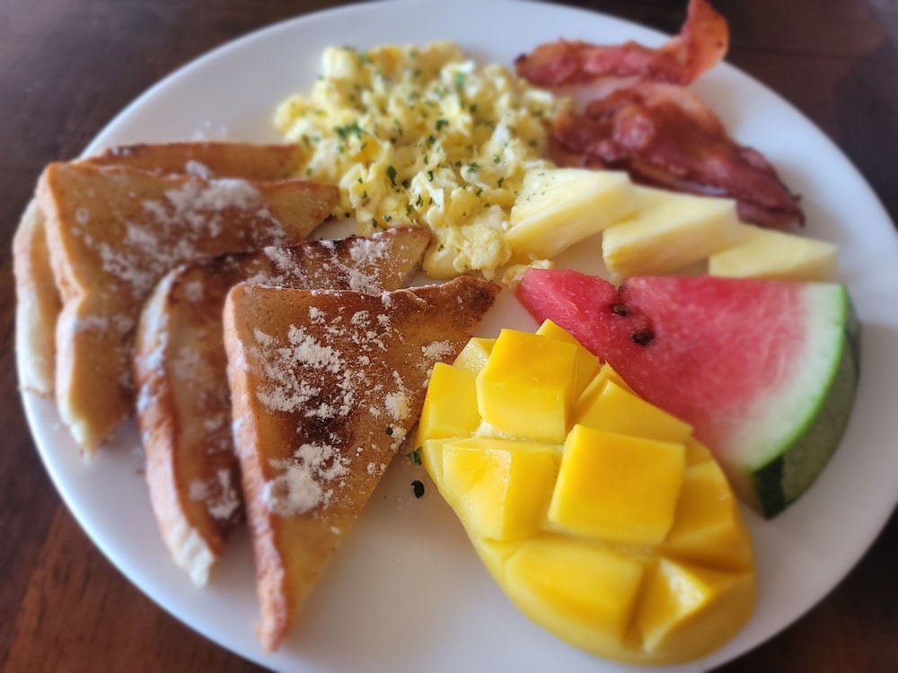 객실 내 식사 공간