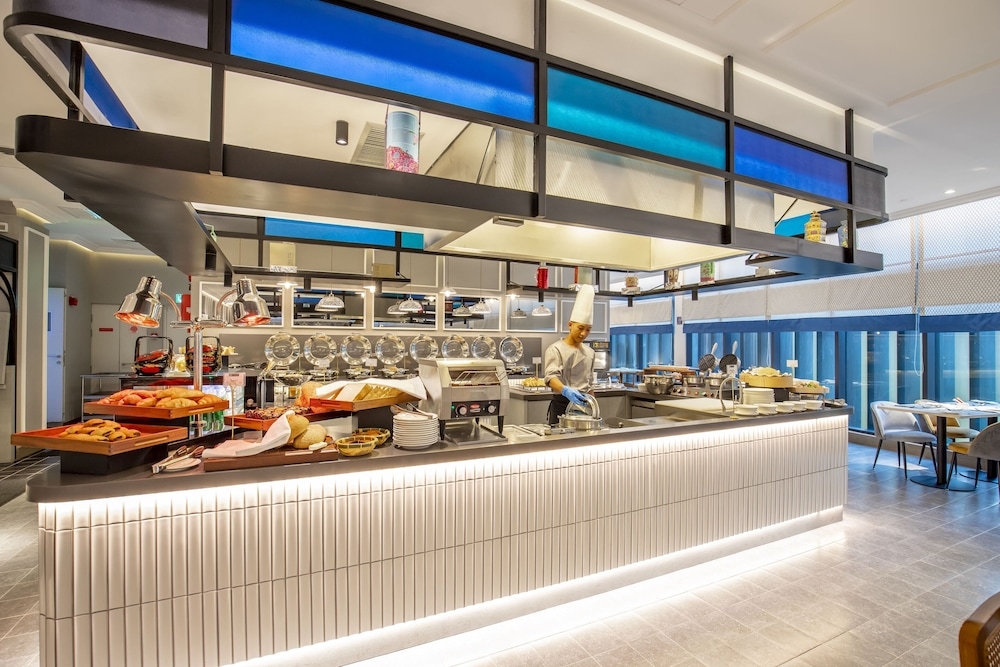 뷔페 아침 식사