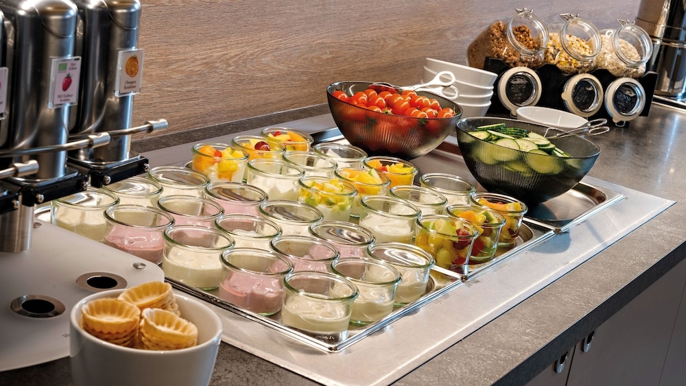 뷔페 아침 식사