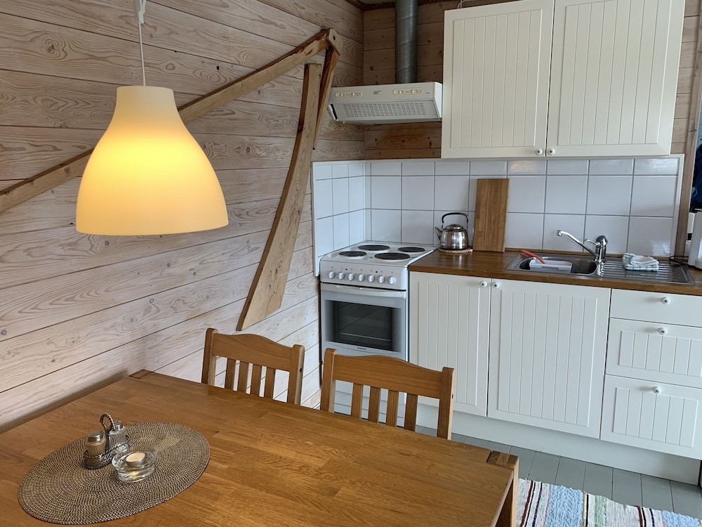 객실 내 식사 공간